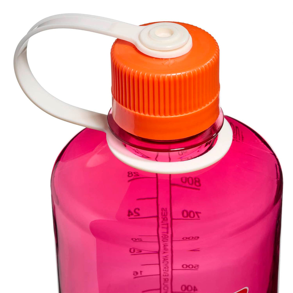 Nalgene product image: 32oz Narrow Mouth Thrill & Motion Y9 — 32oz Narrow Mouth Thrill & Motion