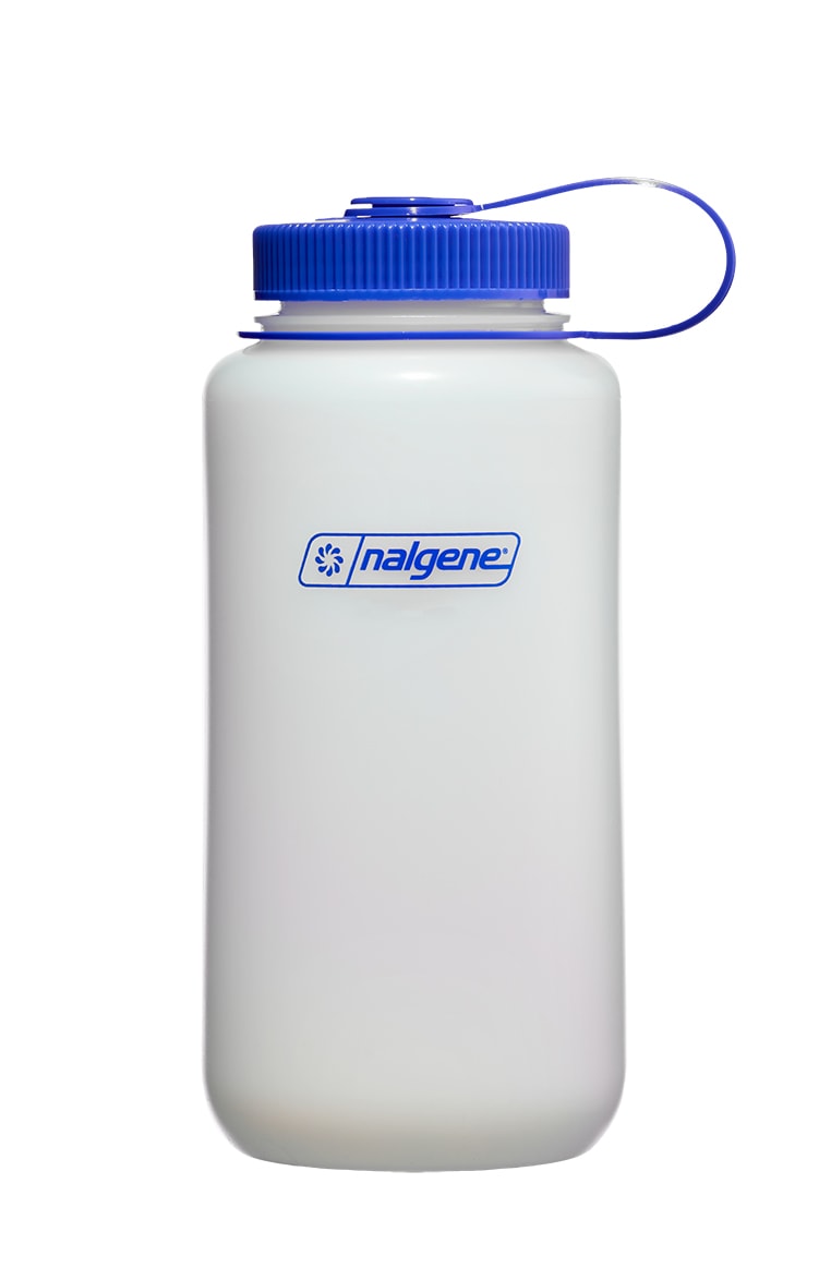 Nalgene product image: 32oz Wide Mouth Ultralite Bottle T4 — 32oz Wide Mouth Ultralite Bottle